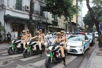 Những góc ảnh 'riêng' về các kíp CSGT dẫn đoàn Tổng thống Mỹ