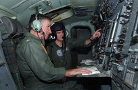 [ẢNH] ‘Thần ưng’ E2- phân nửa sức mạnh của tàu sân bay Mỹ