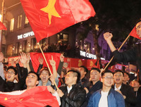 10 năm rồi, người hâm mộ bóng đá Việt lại có một đêm không ngủ