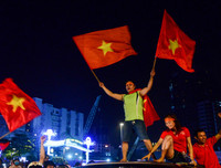 10 năm rồi, người hâm mộ bóng đá Việt lại có một đêm không ngủ