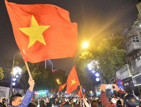 10 năm rồi, người hâm mộ bóng đá Việt lại có một đêm không ngủ