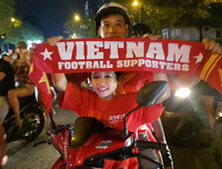 10 năm rồi, người hâm mộ bóng đá Việt lại có một đêm không ngủ