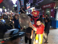 10 năm rồi, người hâm mộ bóng đá Việt lại có một đêm không ngủ