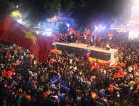 10 năm rồi, người hâm mộ bóng đá Việt lại có một đêm không ngủ