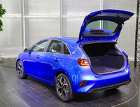 Kia Ceed thế hệ mới: Xe Hàn Quốc mang phong cách châu Âu