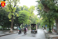 Công an Hà Nội tăng cường kiểm soát người ra đường, thực hiện nghiêm cách ly xã hội phòng ngừa Covid-19