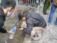 [ẢNH] Trấn áp đối tượng manh động cố thủ: Những khoảnh khắc căng như dây đàn