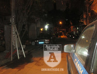 [ẢNH] Trấn áp đối tượng manh động cố thủ: Những khoảnh khắc căng như dây đàn