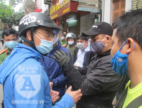 [ẢNH] Trấn áp đối tượng manh động cố thủ: Những khoảnh khắc căng như dây đàn