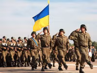 Thoát Nga, Ukraine ra mắt vũ khí lai từ AK-47 và M16, sự hoàn hảo hay chỉ là trò lố?