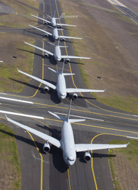 [ẢNH] Máy bay tiếp dầu KC-330 của không quân Australia biểu diễn 