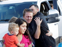 [ẢNH) Những hình ảnh đau lòng về vụ tấn công đẫm máu nhất nhằm vào người Mỹ ở Mexico