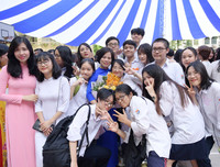 Xúc động những khoảnh khắc chia tay tuổi học trò