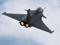 [ẢNH] Ấn Độ: Tiêm kích Su-35 Nga không có cửa so với Rafale của Pháp