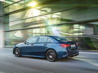 [ẢNH] Mercedes-AMG A35 sedan: Nhỏ gọn nhưng vẫn đẳng cấp