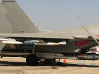 [ẢNH] Sát thủ diệt hạm Brahmos Ấn Độ dễ dàng áp chế tàu chiến Pakistan?