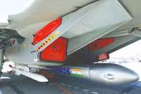 [ẢNH] Sát thủ diệt hạm Brahmos Ấn Độ dễ dàng áp chế tàu chiến Pakistan?