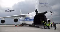 [ẢNH] Chương trình nâng cấp siêu vận tải cơ An-124 của Nga gặp khó