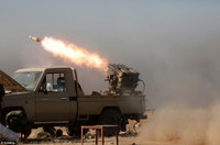 [ẢNH] Nga học tập phiến quân Lybia chế tạo tổ hợp pháo phản lực trên xe bán tải