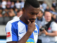 8 cầu thủ nổi tiếng nhất đang lâm cảnh thất nghiệp