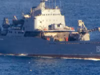 [ẢNH] Nga bất ngờ viện trợ số lượng lớn xe tăng cho quân đội Syria