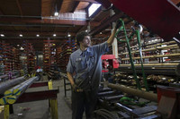 Tổng thống D.Trump bảo vệ chính sách thuế mới - Trung Quốc đáp trả mạnh mẽ