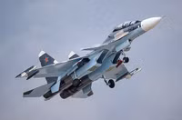 [ẢNH] Nga bất ngờ đẩy tiêm kích Su-30SM tham chiến sát tầng bình lưu của trái đất