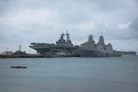 [ẢNH] Siêu tàu đổ bộ Mỹ đi qua eo biển Đài Loan giữa lúc căng thẳng với Trung Quốc