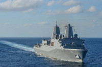 [ẢNH] Siêu tàu đổ bộ Mỹ đi qua eo biển Đài Loan giữa lúc căng thẳng với Trung Quốc