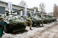 [ẢNH] Kinh ngạc trước số lượng cực lớn tăng thiết giáp quân đội Ukraine tiếp nhận năm 2018