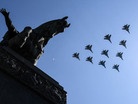 Khí tài quân sự Nga rầm rộ diễn tập duyệt binh ở Moscow