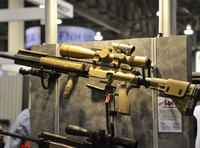 Súng trường bắn tỉa bán tự động mới của quân đội Mỹ có gì 