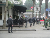 [ẢNH] Mật vụ và đặc nhiệm Mỹ thư thái vì an ninh tại Hà Nội 