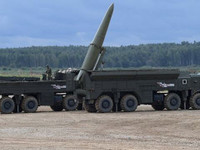 [ẢNH] Ukraine và phương Tây giật thót mình khi Nga bí mật chuyển Iskander tới Crimea