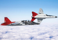 [ẢNH] T-7 Red Hawk - trường dạy bay trên không cho phi công chiến đấu cơ F-22 và F-35 Mỹ