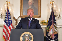 Phòng không Syria mạnh mẽ đáp trả cuộc tấn công của Mỹ và đồng minh