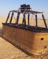 Gió mạnh làm rơi khinh khí cầu tại Ai Cập