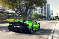[ẢNH] Mãnh thú mui trần Lamborghini Huracan EVO Spyder đẹp mê mẩn tới từng chi tiết với giá 6,8 tỷ
