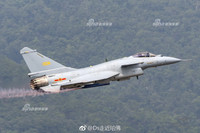 [ẢNH] J-10B Trung Quốc biểu diễn động tác Pugachev's Cobra siêu việt hơn Su-35S