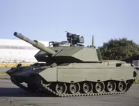 Ý nâng cấp mạnh mẽ xe tăng M60A3 Mỹ, quyết đấu T-90 Nga