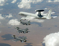 [ẢNH] Chiến đấu cơ NATO ào ạt xuất kích đánh chặn máy bay ném bom 