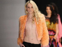 [ẢNH] Những thân hình nóng bỏng ẩn chứa câu chuyện 