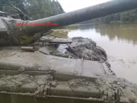 [ẢNH] Quân đội Nga nhận trái đắng khi vắt kiệt sức xe tăng T-72B3