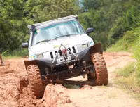 Đua xe địa hình, chinh phục đỉnh Tây Côn Lĩnh