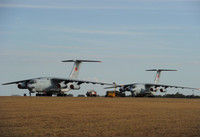 [ẢNH] 8 máy bay vận tải khổng lồ Trung Quốc cấp tốc chuyển quân tiếp sức Vũ Hán