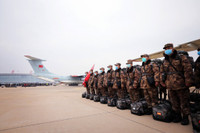 [ẢNH] 8 máy bay vận tải khổng lồ Trung Quốc cấp tốc chuyển quân tiếp sức Vũ Hán