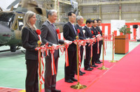 [ẢNH] Nhật Bản tặng trực thăng UH-1J cho đối tác khi nhận UH-X thế hệ mới?