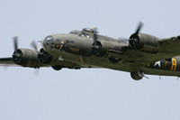 [ANH] Hé lộ vụ phi công tiêm kích Đức tha không bắn hạ oanh tạc cơ Mỹ