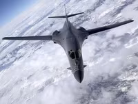 [ẢNH] Mỹ đem pháo đài bay B-1B và siêu tên lửa hành trình tới sát Syria, tình huống cực nguy cấp?