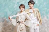 Hari Won rạng rỡ bên Tuấn Trần trong phim mới